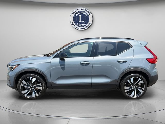 Certified 2023 Volvo XC40 B5 Plus w/ Climate Package AWD/4WD image 10
