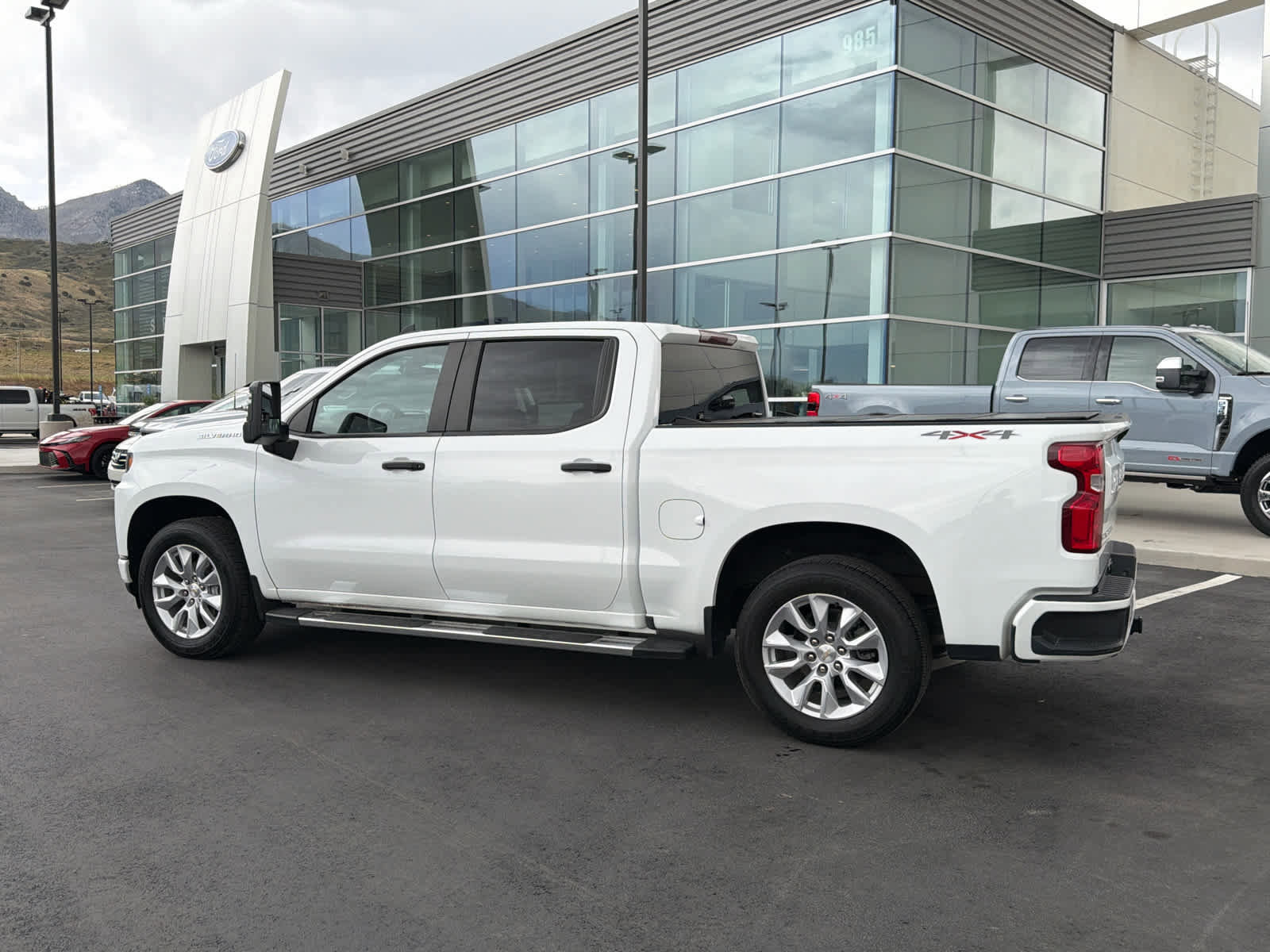 Used 2021 Chevrolet Silverado 1500 Custom w/ Custom Max Trailering Package AWD/4WD image 12
