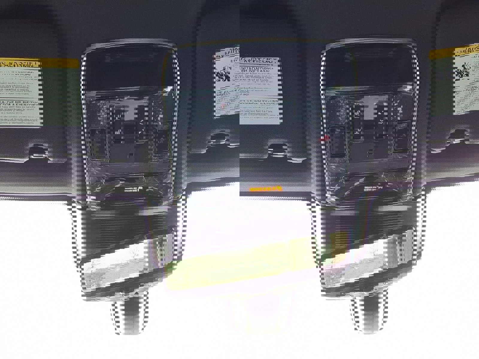 New 2026 Land Rover Range Rover SE image 23