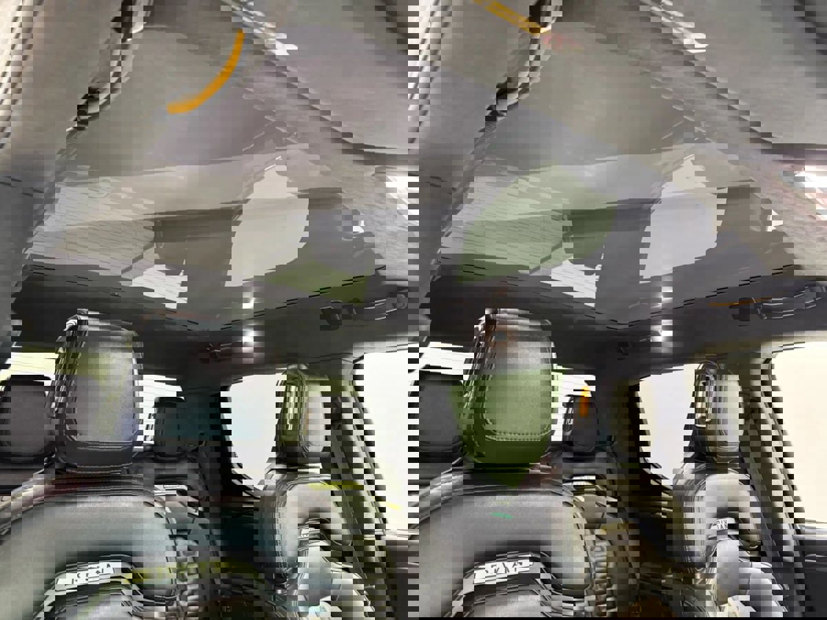 Used 2022 Rivian R1T Adventure image 28