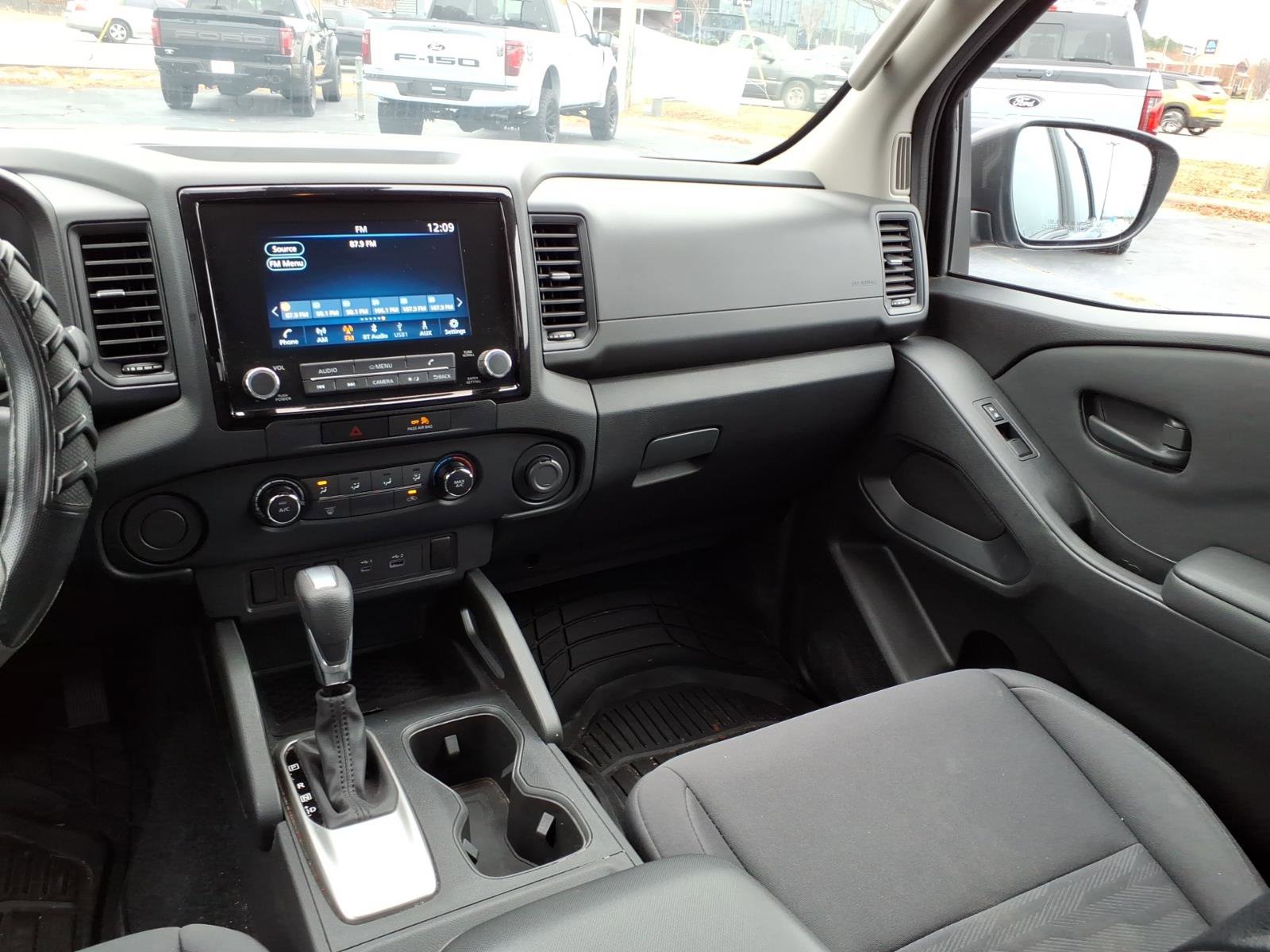 Used 2022 Nissan Frontier S w/ Technology Package image 19