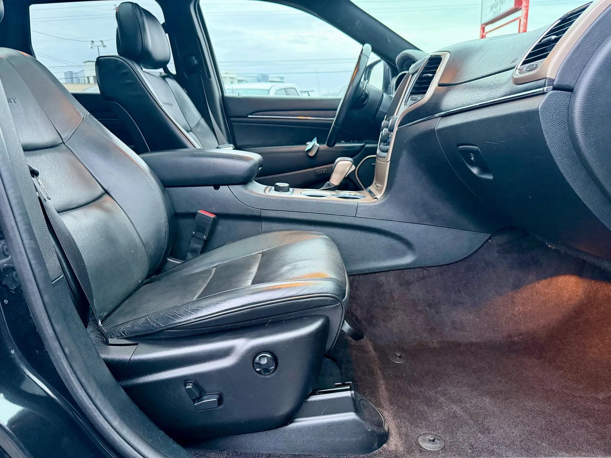 Used 2016 Jeep Grand Cherokee Summit image 19