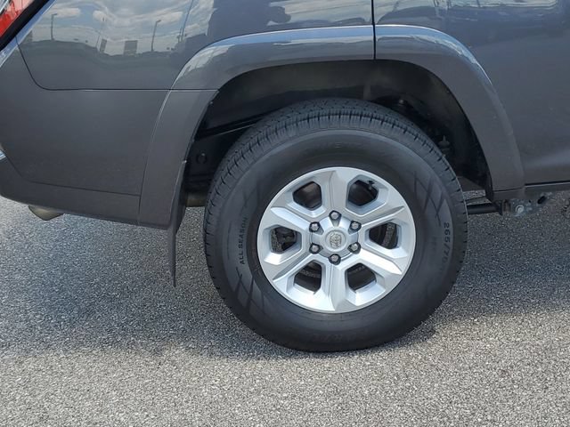 Used 2023 Toyota 4Runner SR5 Premium w/ Moonroof Package AWD/4WD image 5