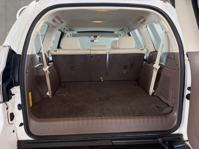 Used 2019 Lexus GX 460 Premium w/ Premium Package AWD/4WD image 23