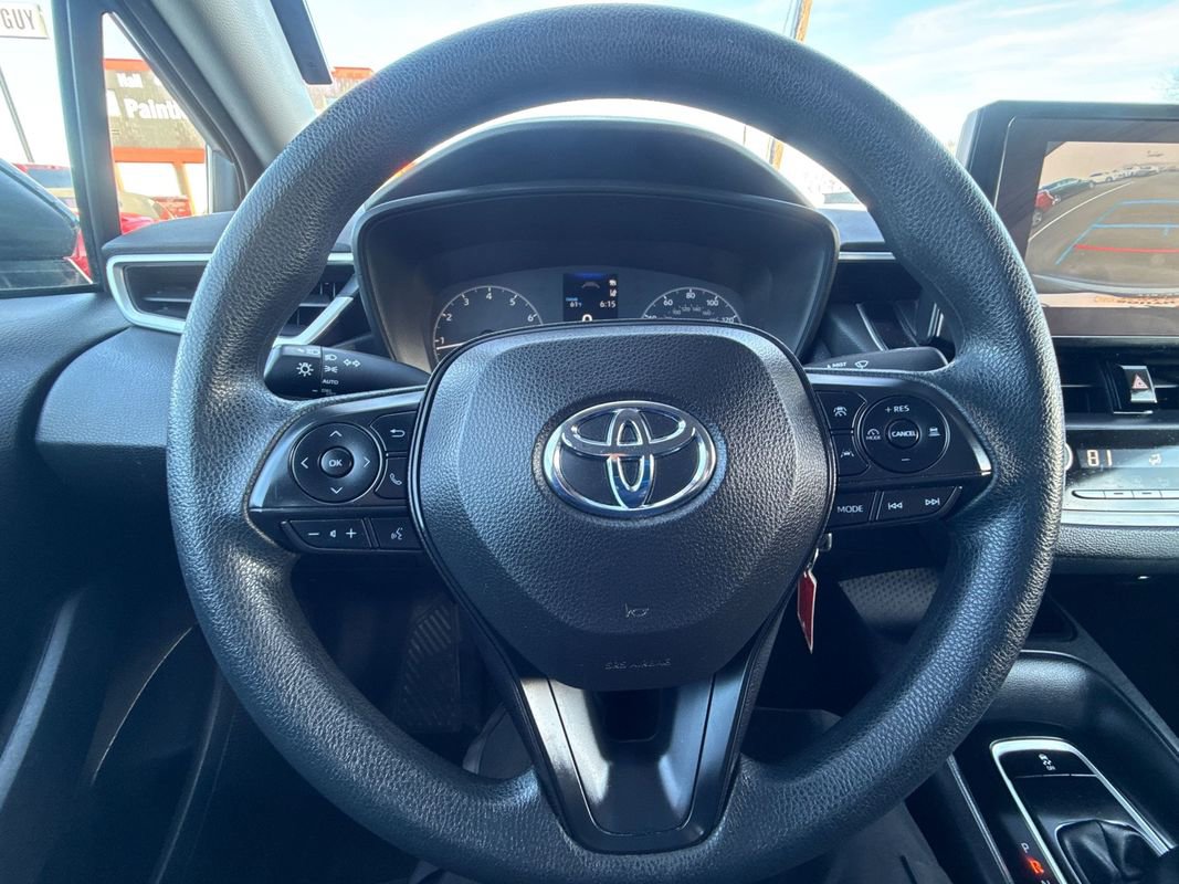 Used 2023 Toyota Corolla LE image 26