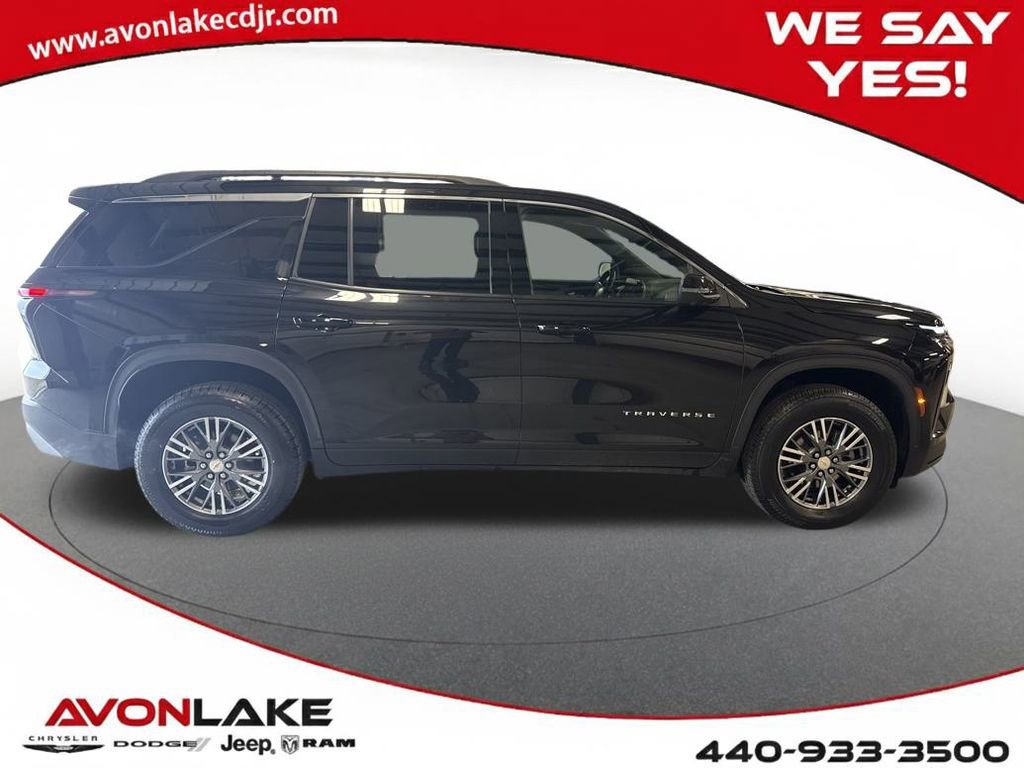 Used 2024 Chevrolet Traverse LT image 6