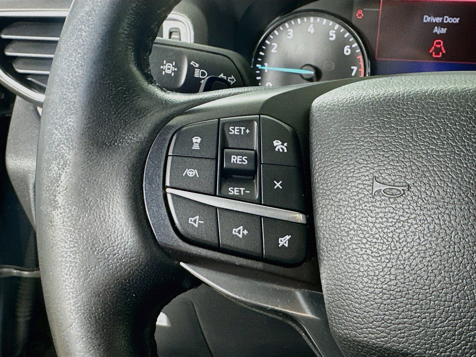 Used 2020 Ford Explorer Limited AWD/4WD image 18