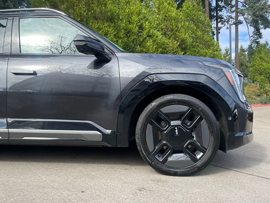 Used 2024 Kia EV9 GT-Line image 2