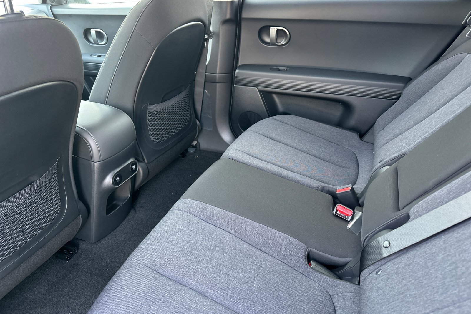 New 2026 Hyundai Ioniq 5 SE image 12