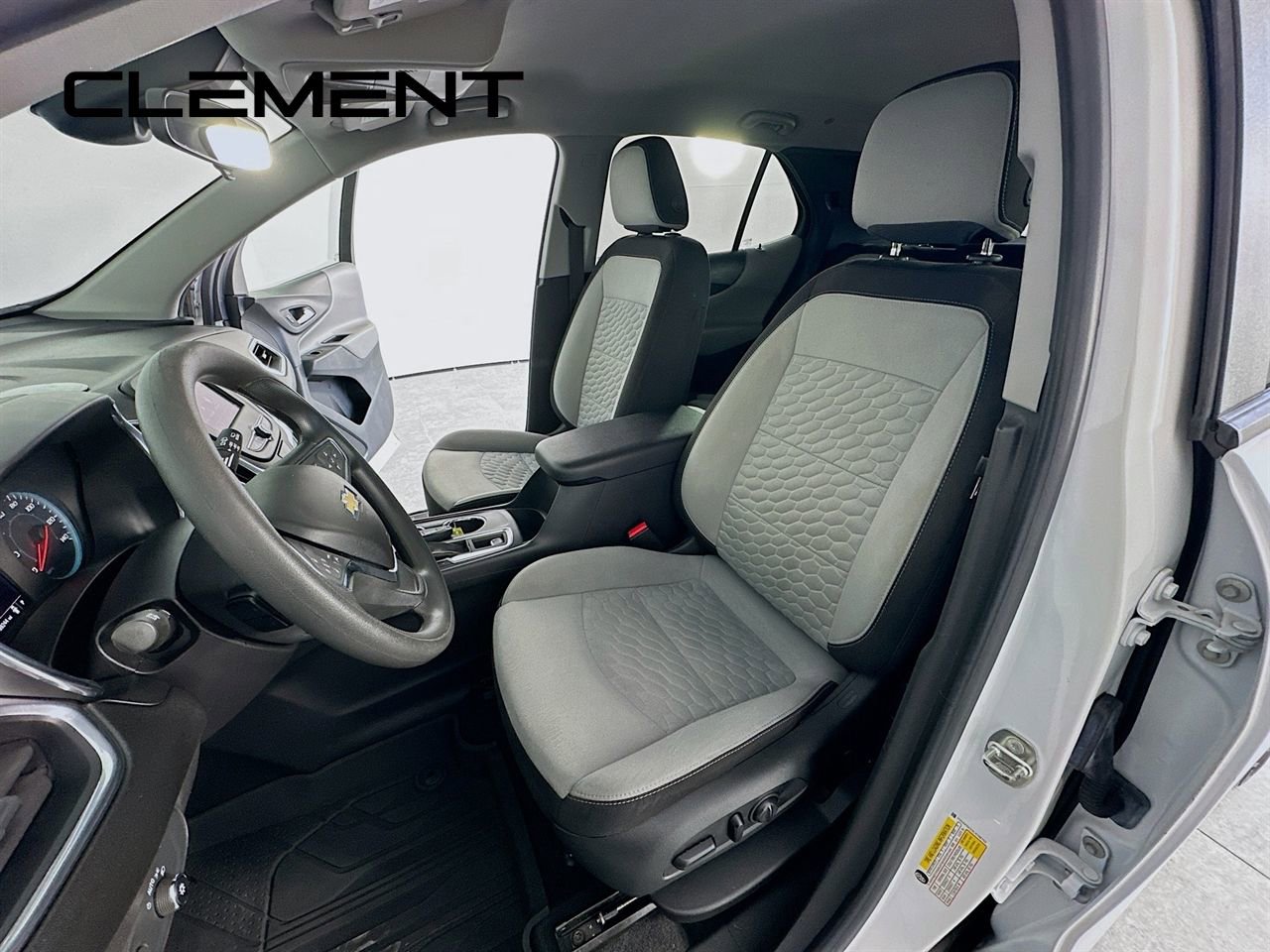 Used 2020 Chevrolet Equinox LS w/ LS Convenience Package image 28