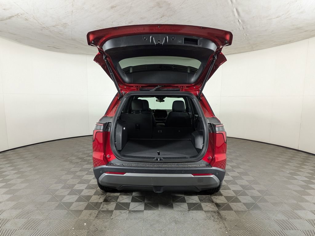 New 2026 Chevrolet Equinox LT w/ Convenience Package II image 9