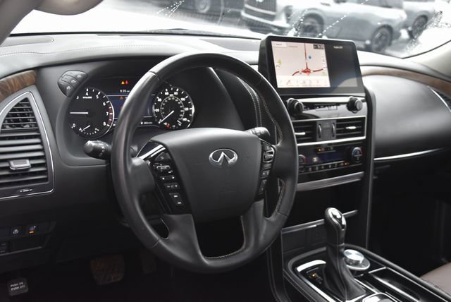 Used 2024 INFINITI QX80 Premium Select w/ Cargo Package AWD/4WD image 16