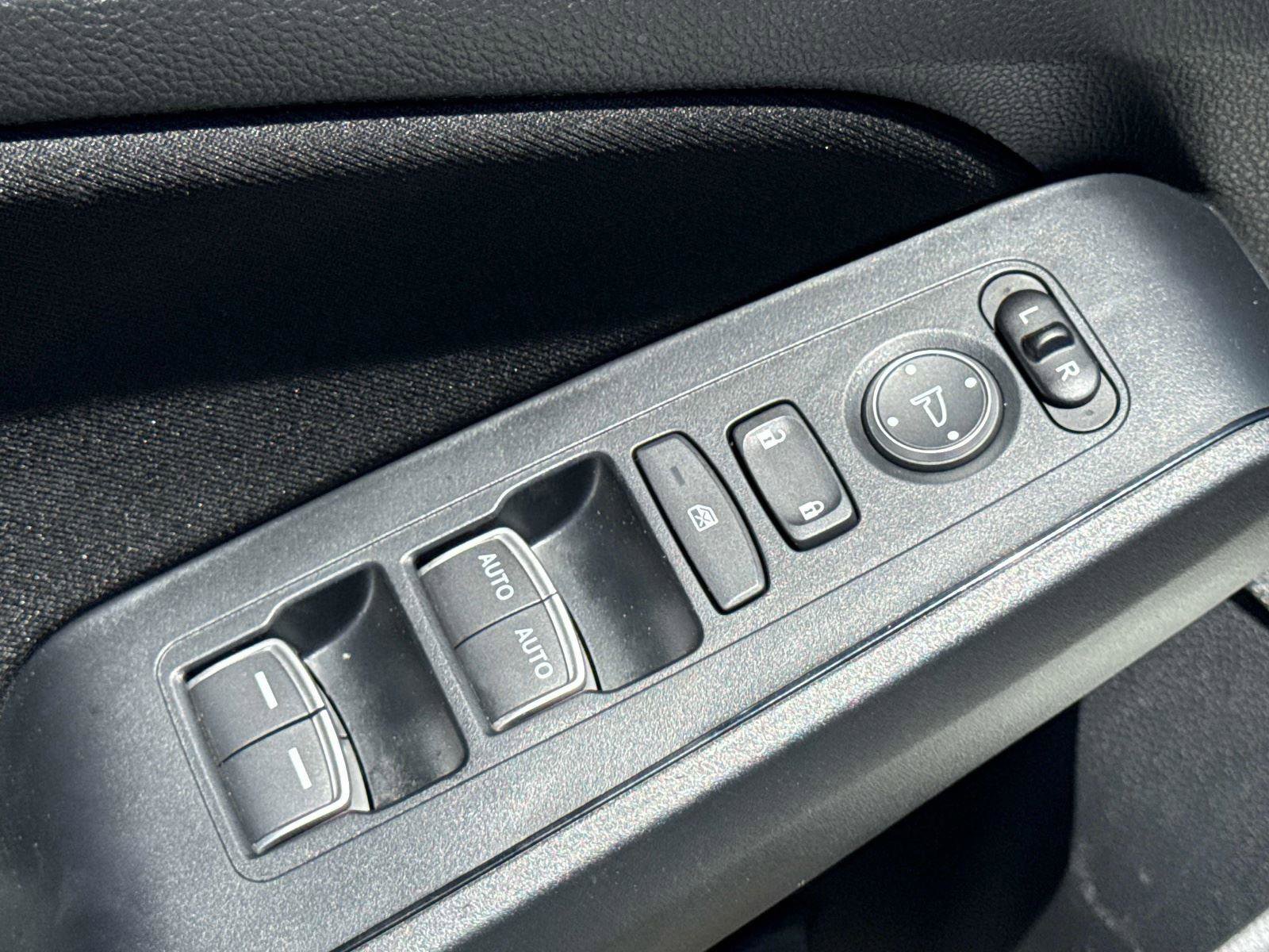 Certified 2025 Honda Civic Sport image 17