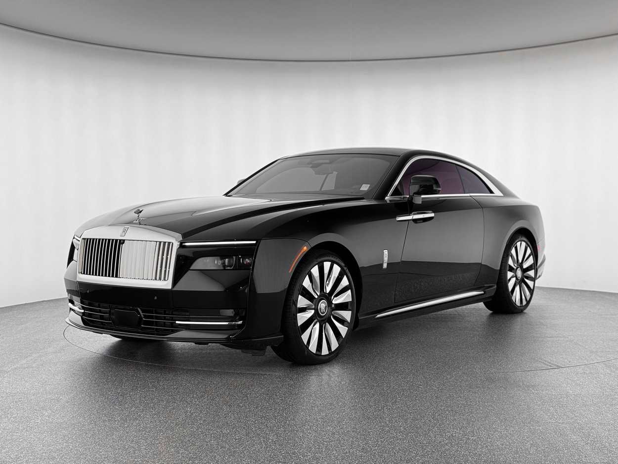 Used 2024 Rolls-Royce Spectre image 1