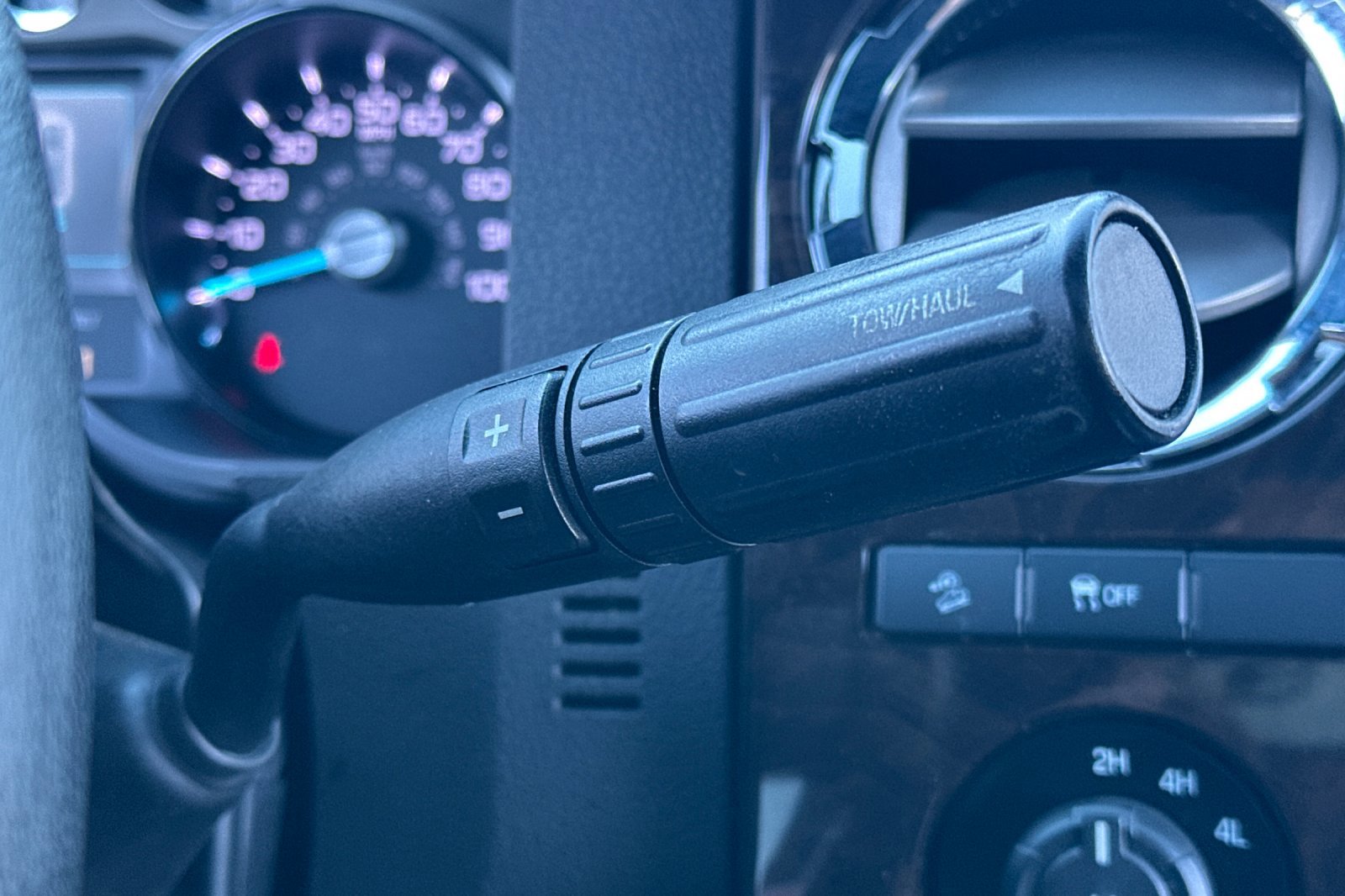 Used 2015 Ford F250 Platinum w/ FX4 Off-Road Package image 19