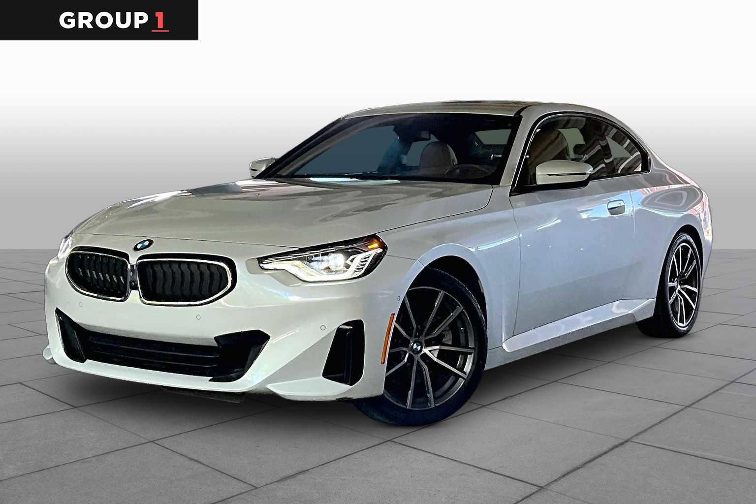 Used 2024 BMW 230i Coupe RWD image 1