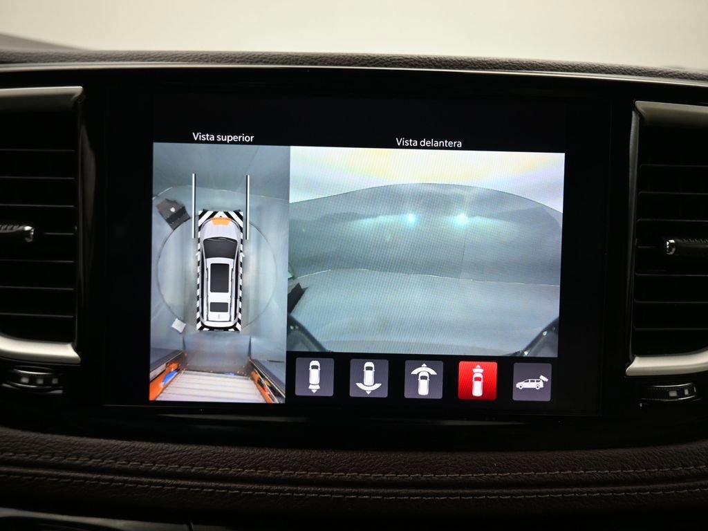 Used 2021 Chrysler Pacifica Touring-L image 27