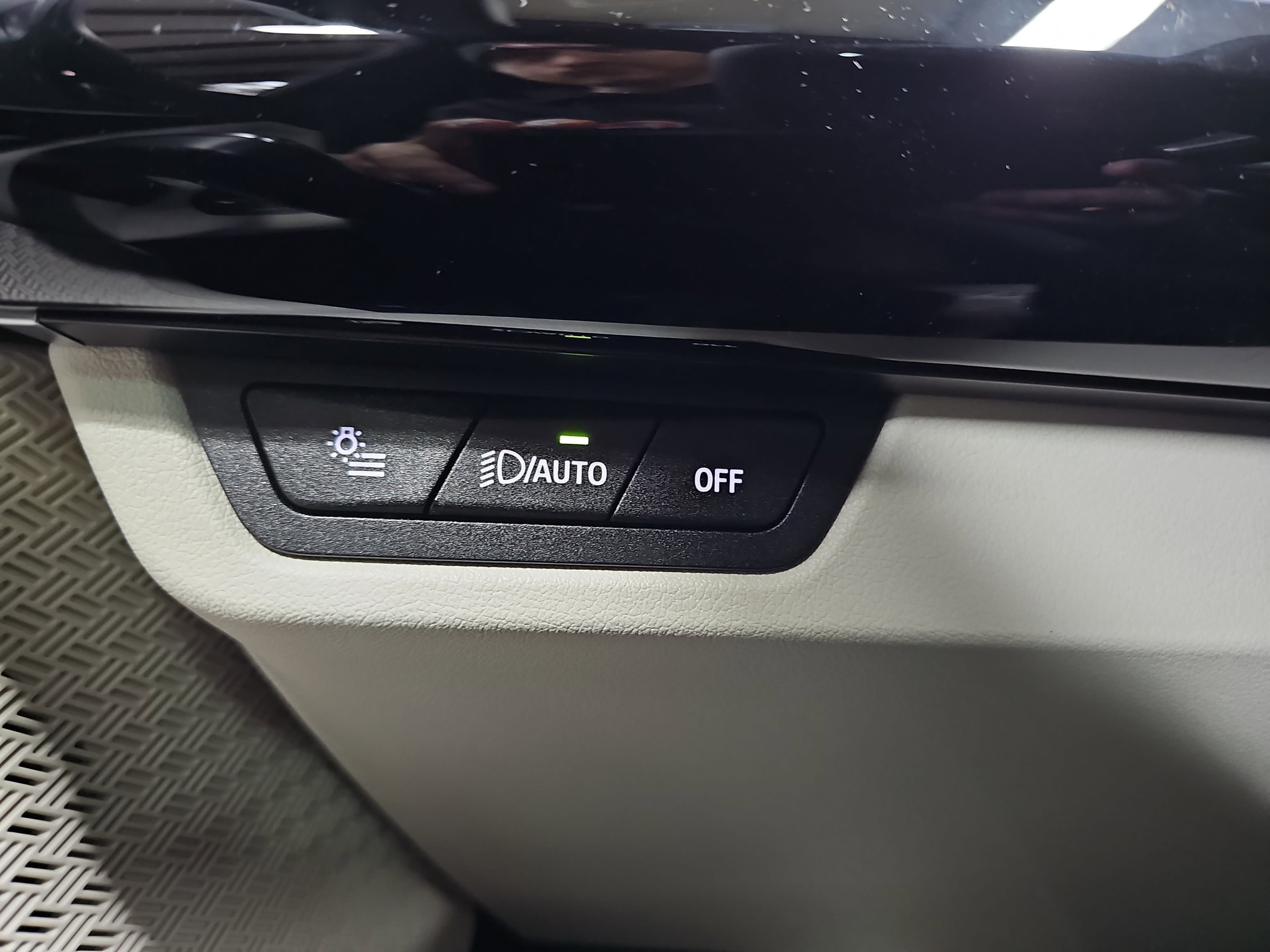 New 2026 BMW X2 xDrive28i w/ Technology Package image 27