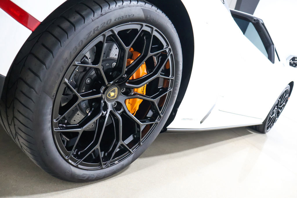 Used 2024 Lamborghini Huracan EVO image 50