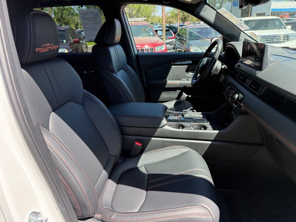 Certified 2026 Honda Pilot TrailSport image 24