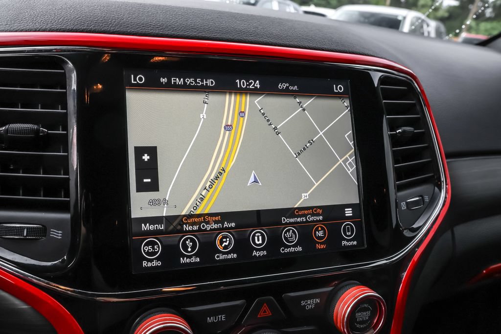 Used 2019 Jeep Grand Cherokee Altitude AWD/4WD image 7