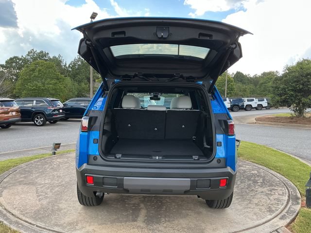 New 2026 Jeep Cherokee Overland w/ Advanced Pro Tech Group AWD/4WD image 26