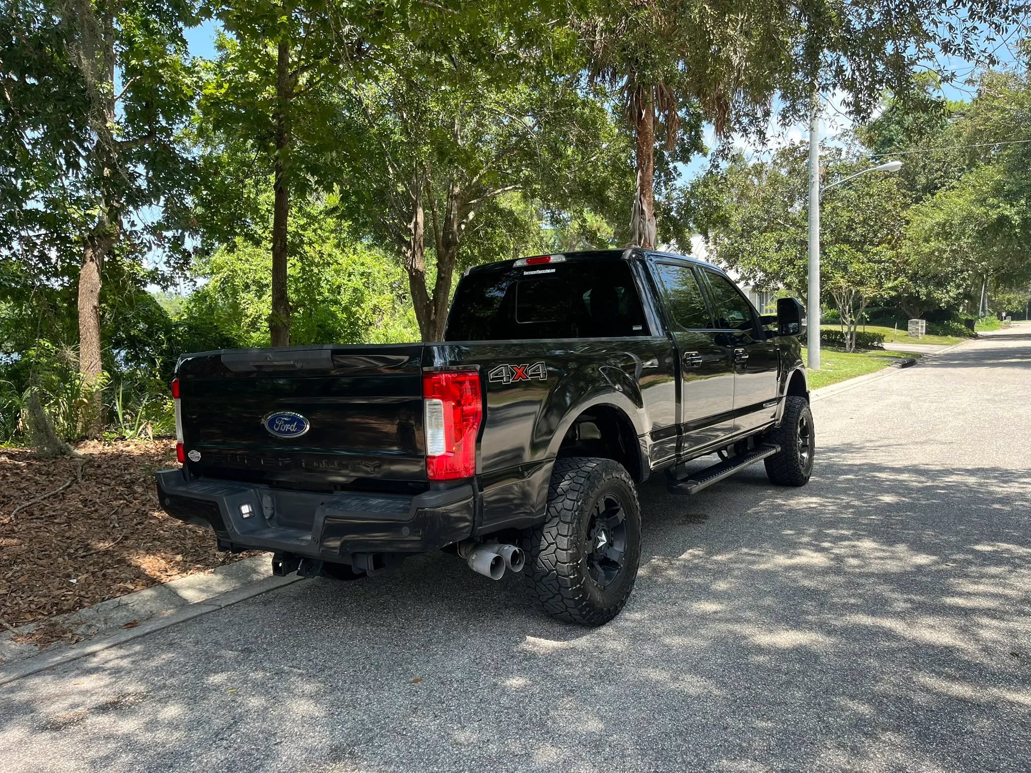 Used 2019 Ford F250 Lariat w/ Lariat Ultimate Package AWD/4WD image 9