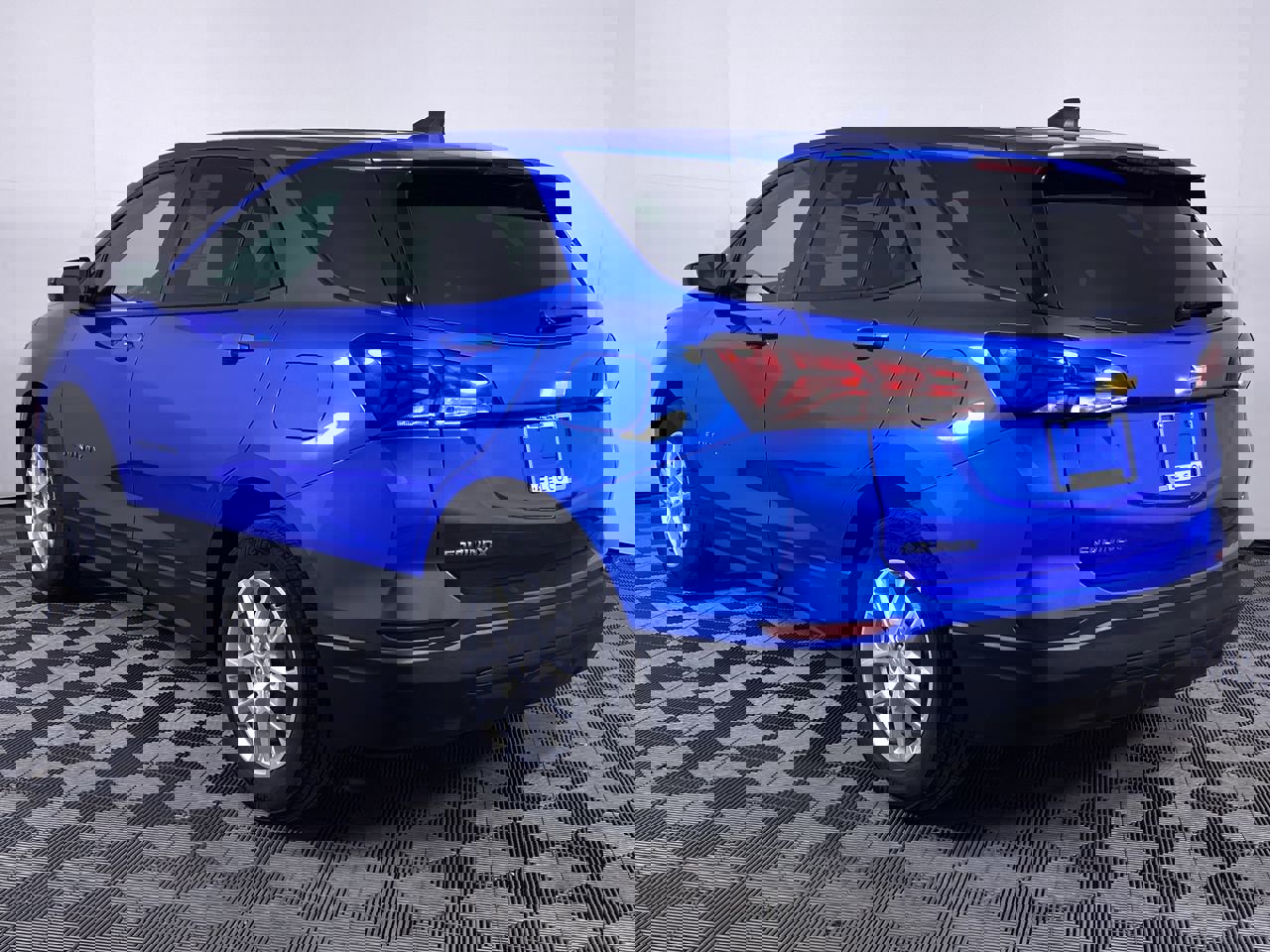 Certified 2024 Chevrolet Equinox LS w/ LS Convenience Package FWD image 30