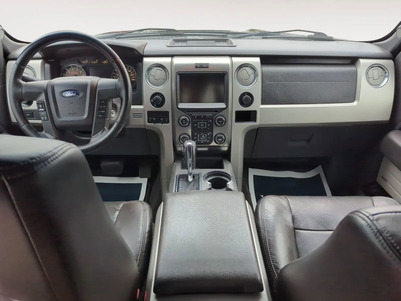 Used 2014 Ford F150 FX4 w/ Equipment Group 402A Luxury AWD/4WD image 3