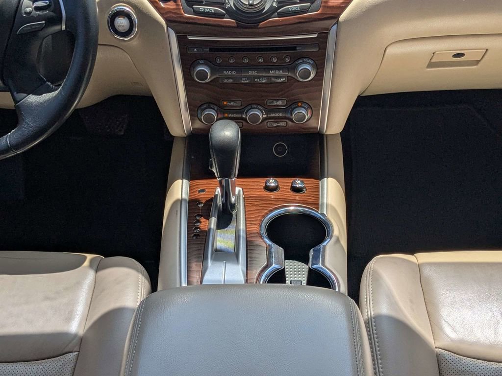 Used 2017 Nissan Pathfinder Platinum FWD image 19