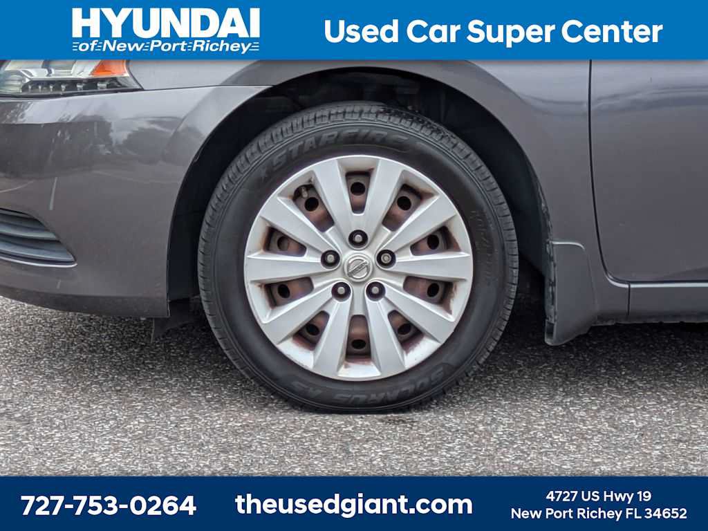 Used 2015 Nissan Sentra SV FWD image 10