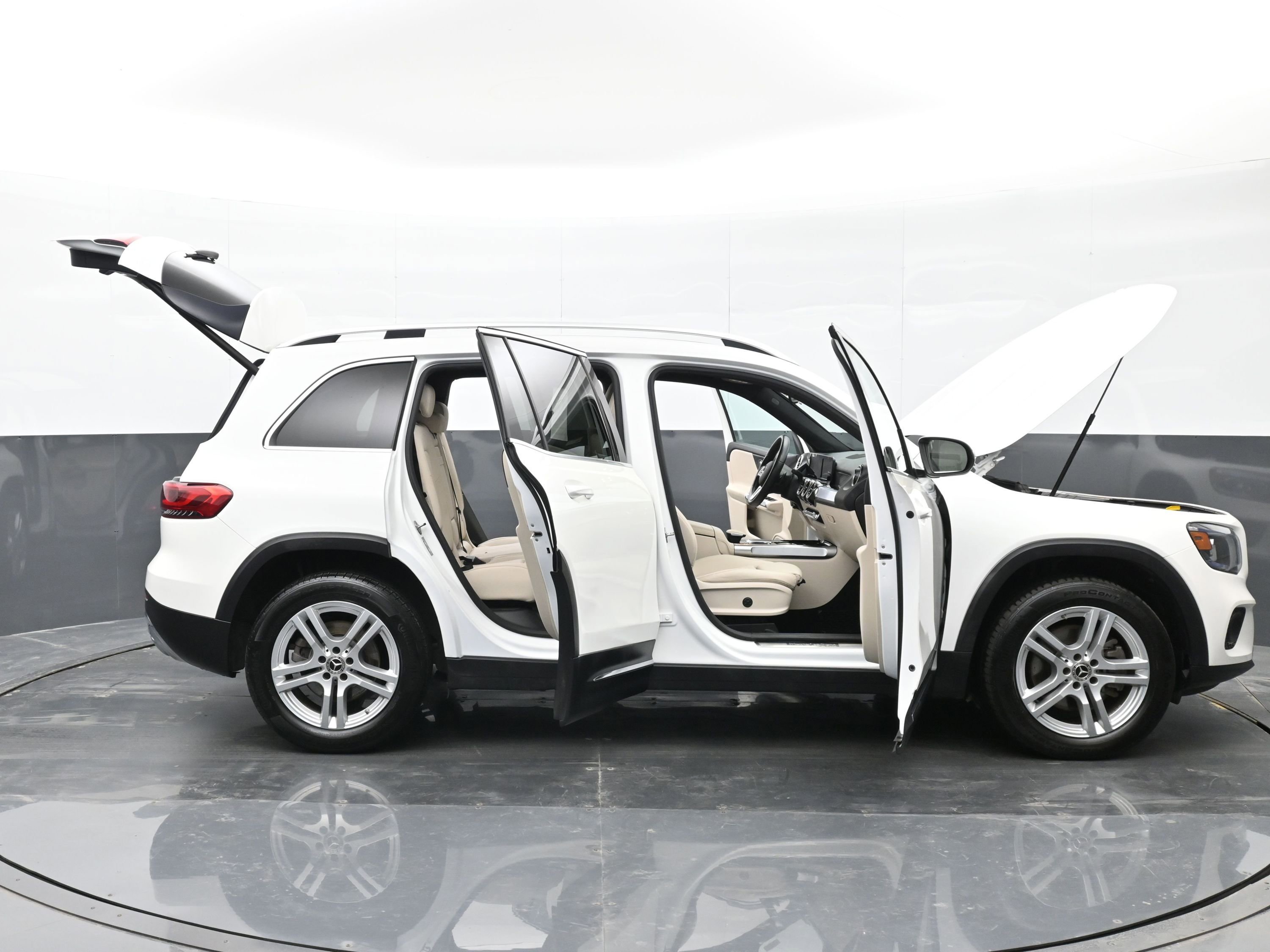 Used 2020 Mercedes-Benz GLB 250 image 45