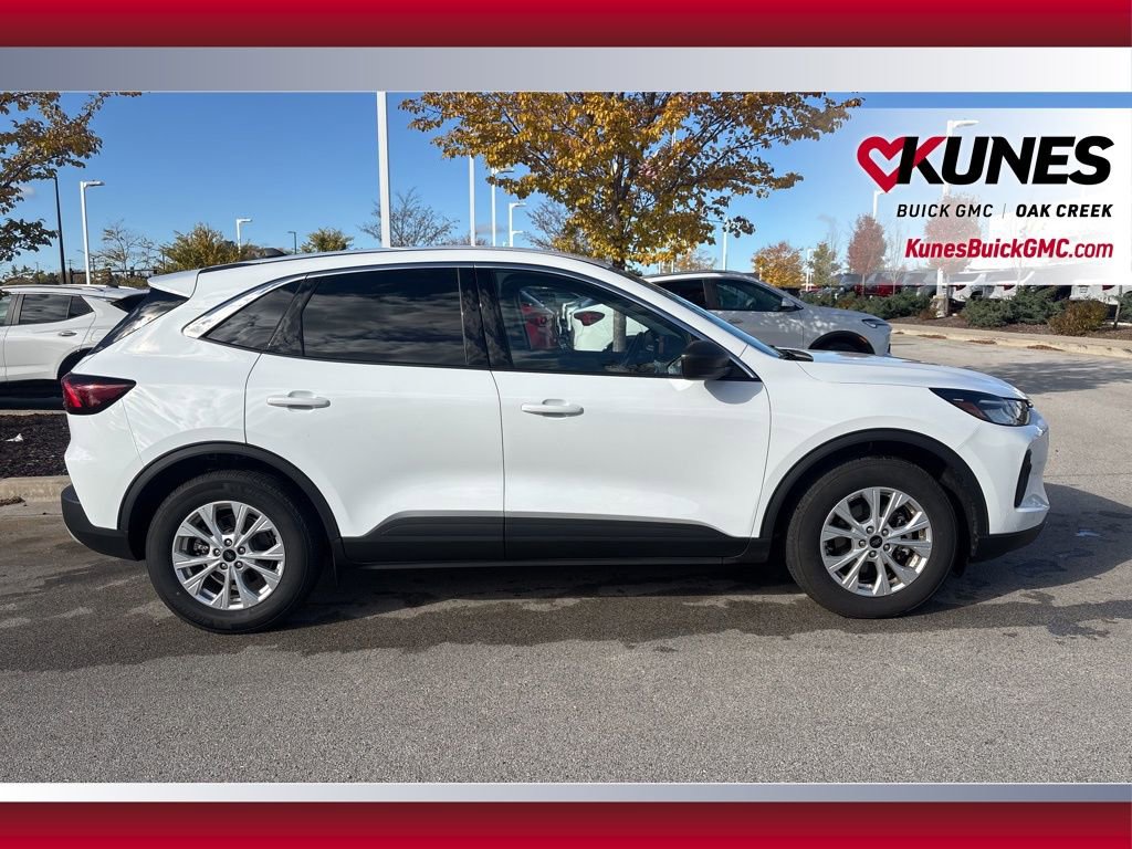 Used 2024 Ford Escape Active image 4