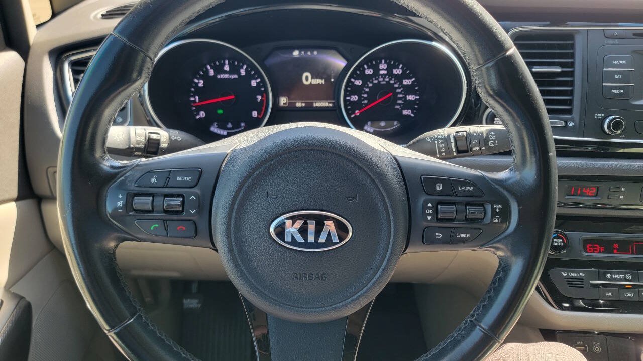Used 2015 Kia Sedona EX w/ EX Premium Package FWD image 13