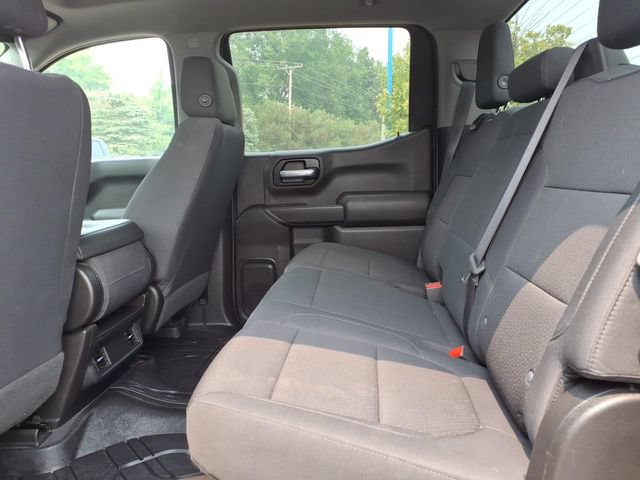 Used 2020 Chevrolet Silverado 1500 Custom w/ Custom Value Package AWD/4WD image 9