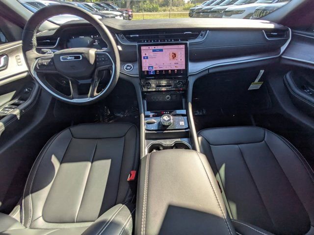 New 2025 Jeep Grand Cherokee L Limited w/ Black Appearance Package image 13