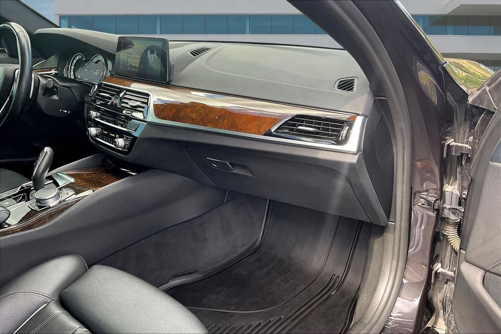 Used 2019 BMW 540i xDrive w/ Convenience Package AWD/4WD image 26