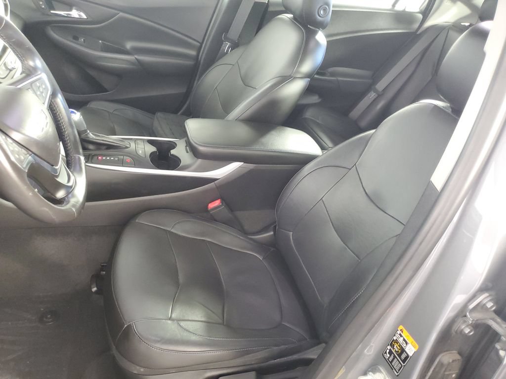 Used 2018 Chevrolet Volt LT w/ Comfort Package FWD image 13