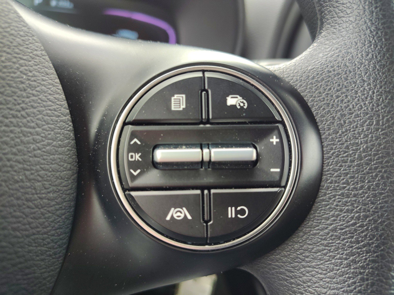 Used 2025 Kia Soul LX image 23