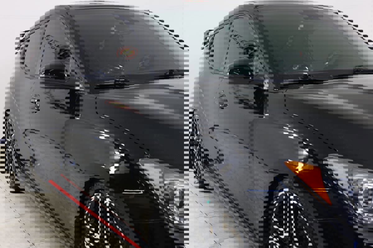 Used 2022 Hyundai Veloster N image 38