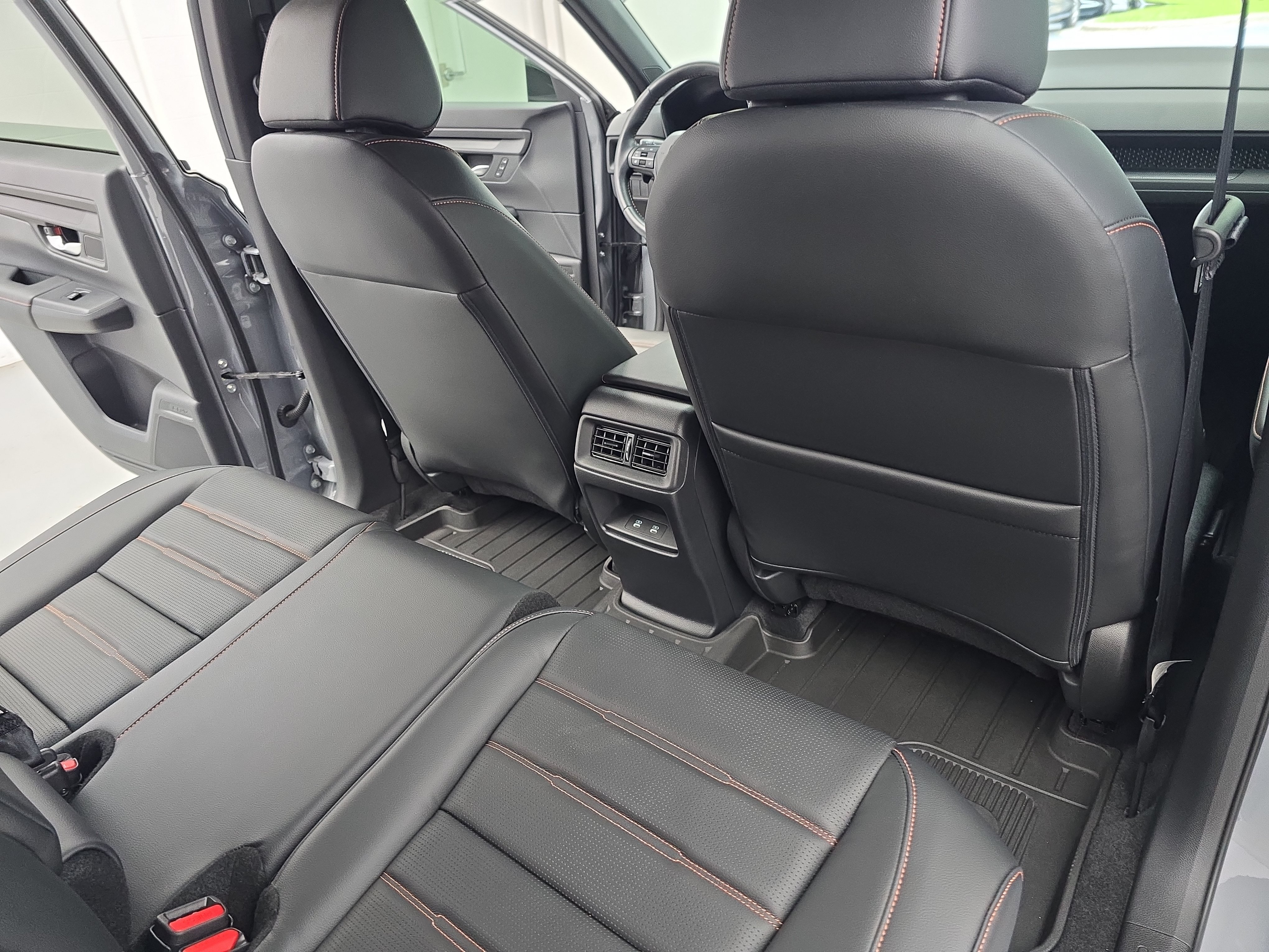 Used 2024 Honda CR-V Sport-L image 11