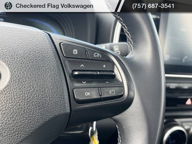 Used 2023 Hyundai Venue SEL w/ Cargo Package image 34