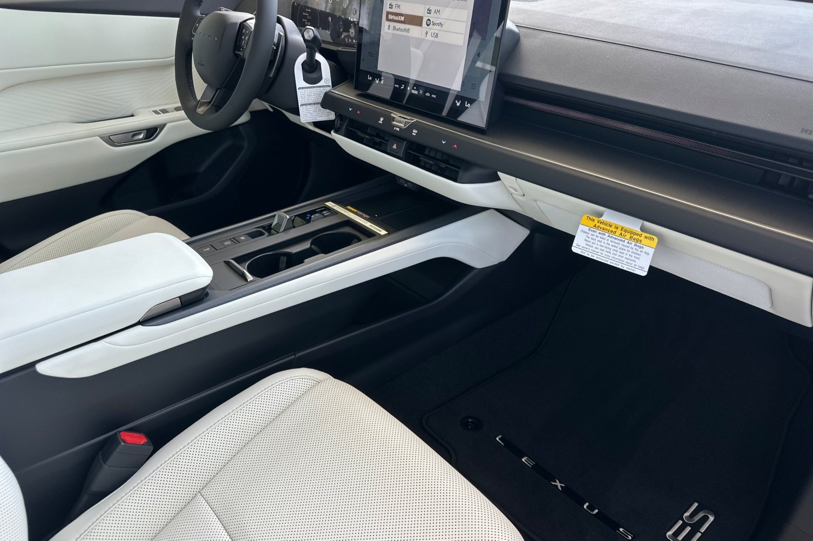 New 2026 Lexus ES 350e w/ Convenience Package FWD image 27