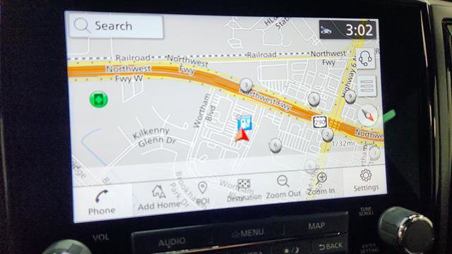 Used 2024 Nissan Titan PRO-4X w/ Off Road Protection Package image 18