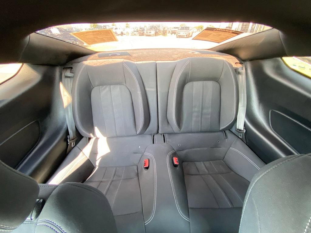 Used 2020 Ford Mustang Coupe RWD image 24