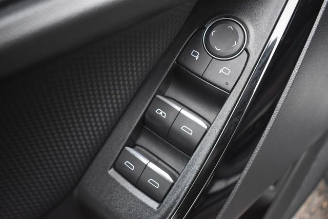 Certified 2025 Chevrolet Equinox RS w/ Safety and Technology Package FWD image 20