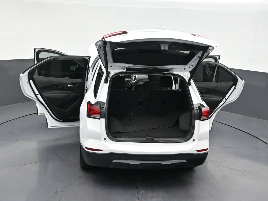 Used 2024 Chevrolet Equinox LT FWD image 35