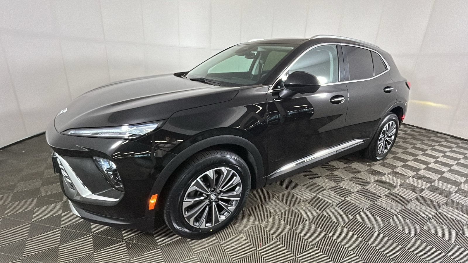 Used 2025 Buick Envision Preferred AWD/4WD image 7