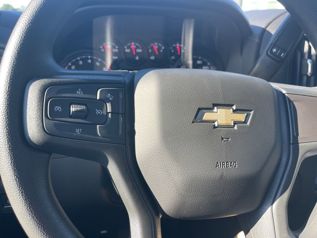 Used 2025 Chevrolet Silverado 1500 Custom w/ Turbomax Blackout Package image 15