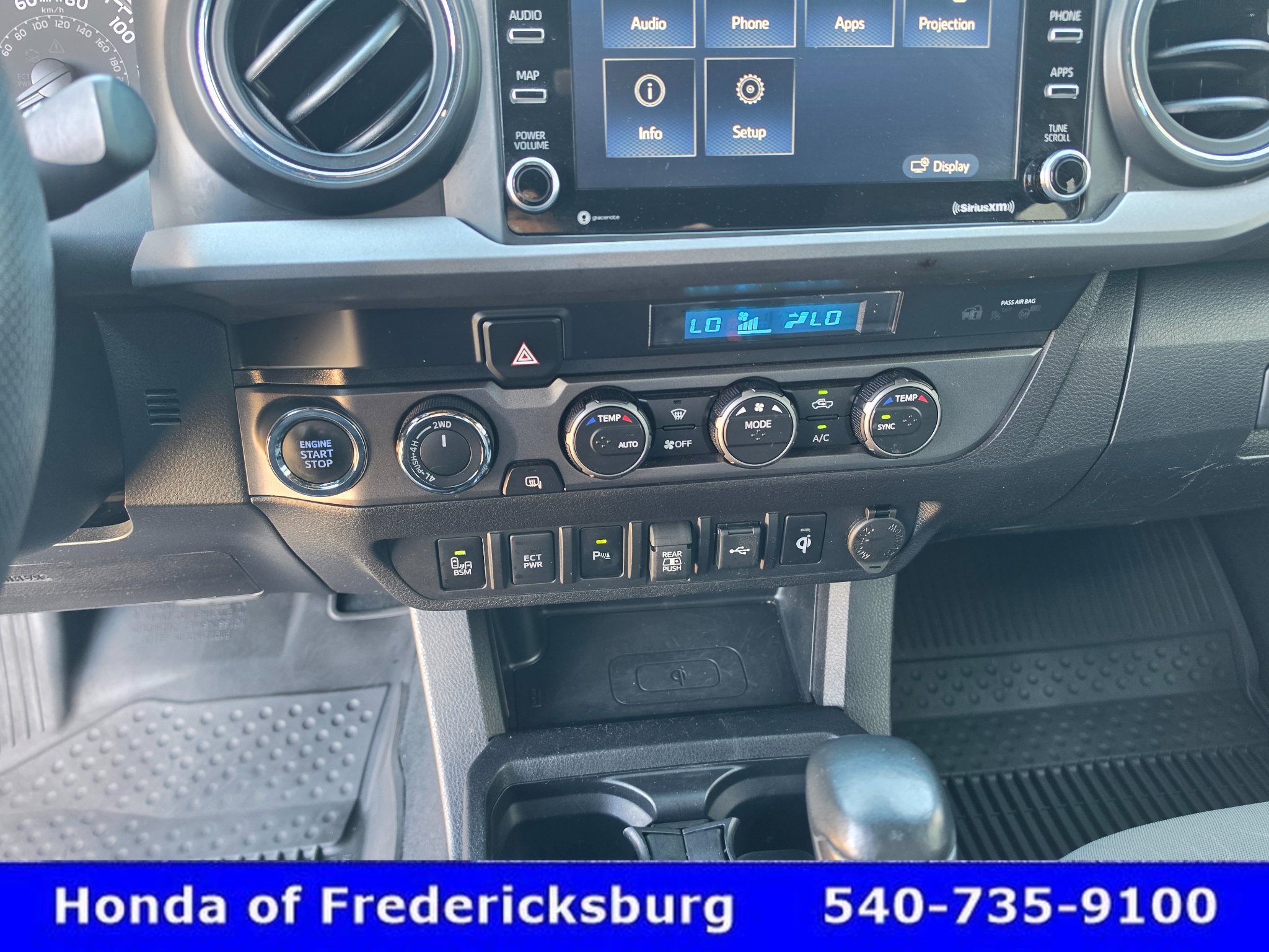 Used 2023 Toyota Tacoma TRD Sport w/ Technology Package AWD/4WD image 38